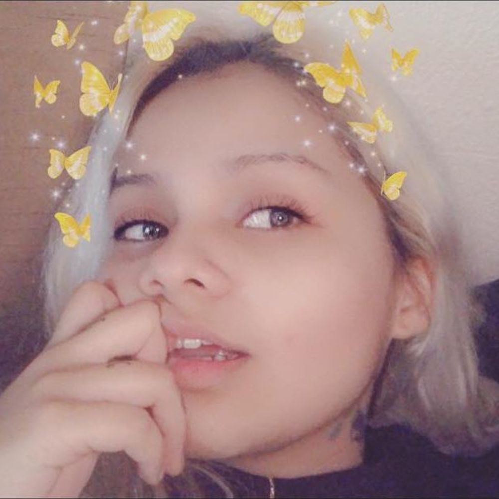 Meet your Posher, Angela